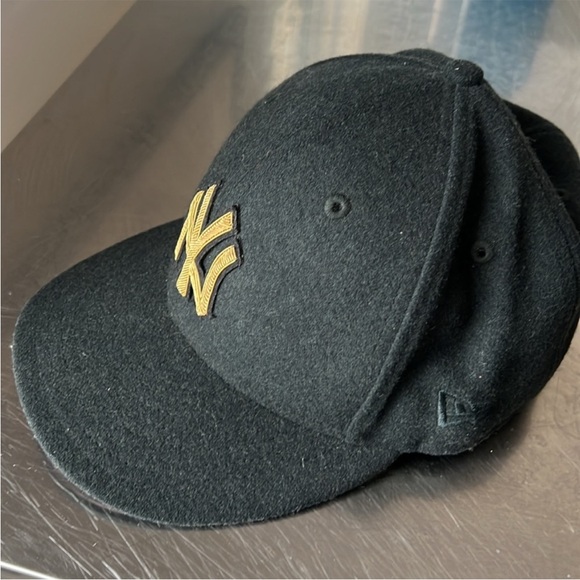 Kith x NY Yankees fitted hat - Picture 3 of 6
